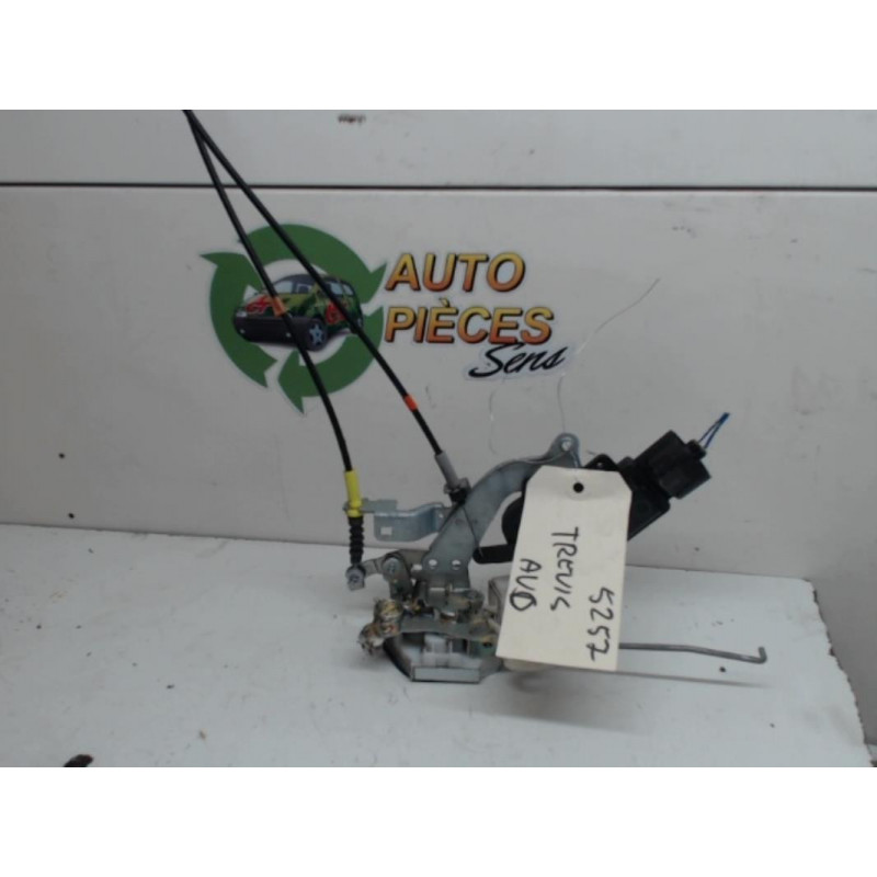 Serrure avant droit DAIHATSU TREVIS d’occasion