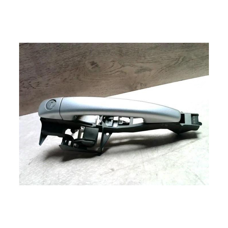 Support poignee porte avant gauche PEUGEOT 5008 1 PHASE 1 d’occasion