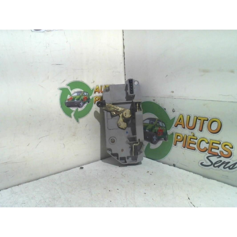 Serrure arriere droit PEUGEOT 406 PHASE 2 d’occasion