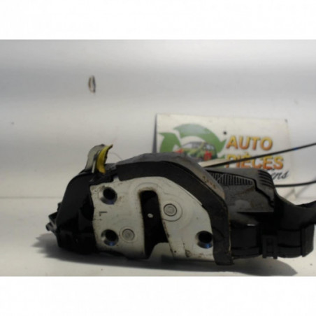 Serrure avant gauche TOYOTA YARIS 2 PHASE 1 d’occasion