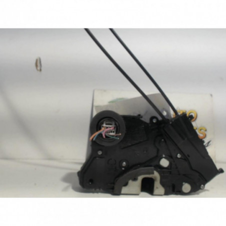 Serrure avant gauche TOYOTA YARIS 2 PHASE 1 d’occasion