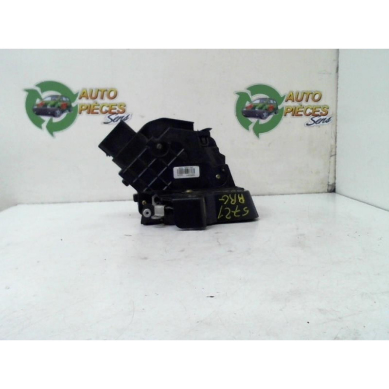 Serrure arriere gauche FORD C-MAX 1 PHASE 1 d’occasion