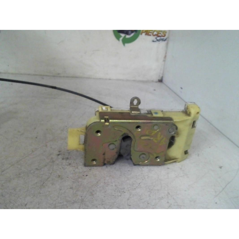 Serrure arriere droit FORD FOCUS 1 d’occasion