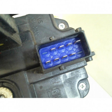 Serrure avant gauche OPEL ZAFIRA A PHASE 1 d’occasion