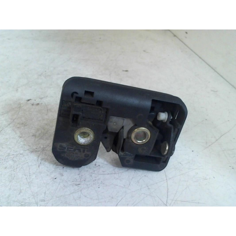 Serrure de hayon SEAT IBIZA 2 PHASE 2 d’occasion