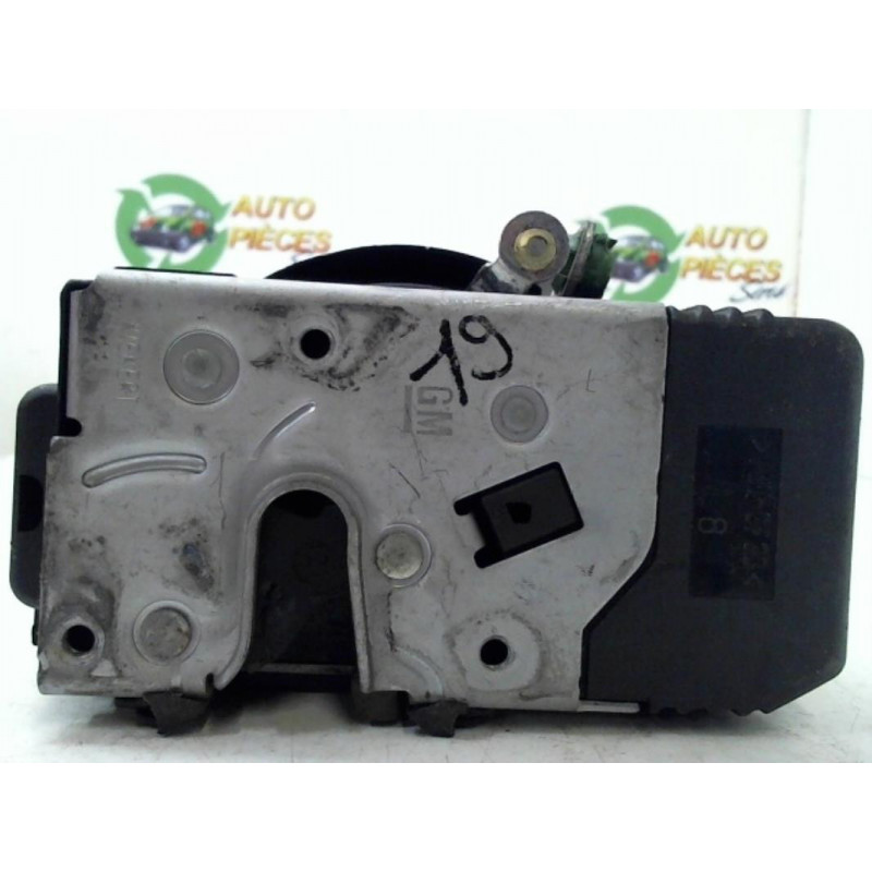 Serrure avant gauche OPEL ZAFIRA A PHASE 1 d’occasion