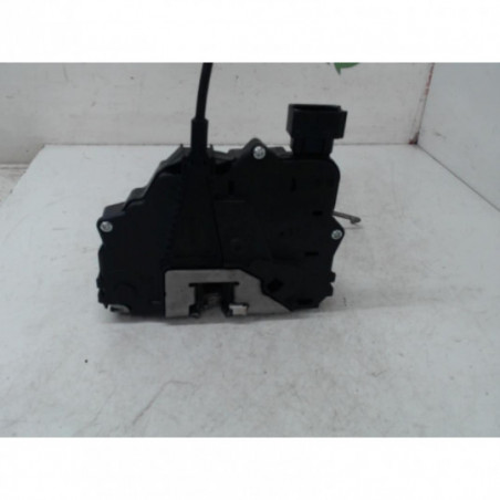 Serrure avant droit OPEL CORSA D PHASE 2 d’occasion