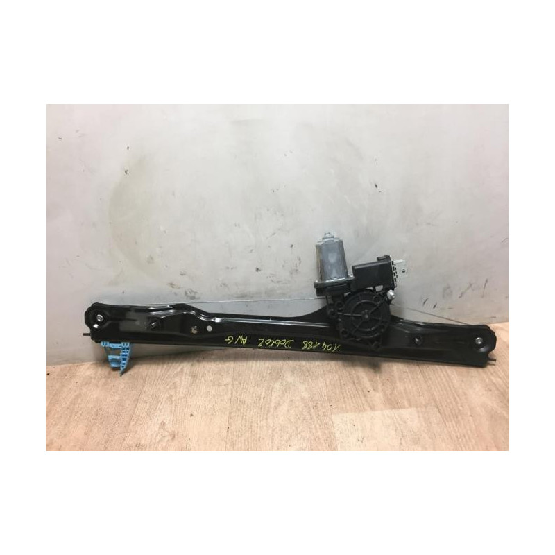 Leve vitre electrique avant gauche FIAT DOBLO 2 PHASE 2 d’occasion