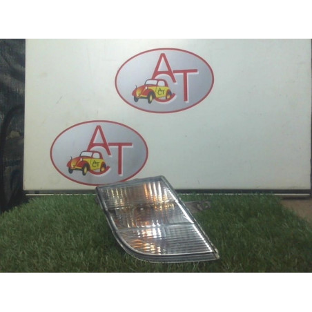 Optique avant secondaire droit (feux)(clignotant) NISSAN MICRA III d’occasion