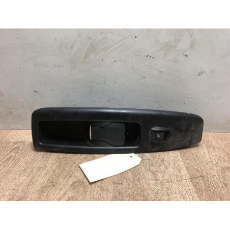 Interrupteur de leve vitre avant droit FIAT DOBLO 2 PHASE 2 d’occasion
