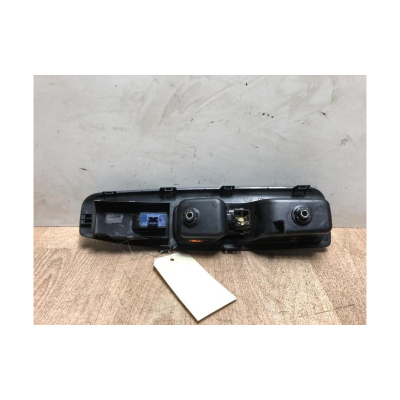 Interrupteur de leve vitre avant droit FIAT DOBLO 2 PHASE 2 d’occasion