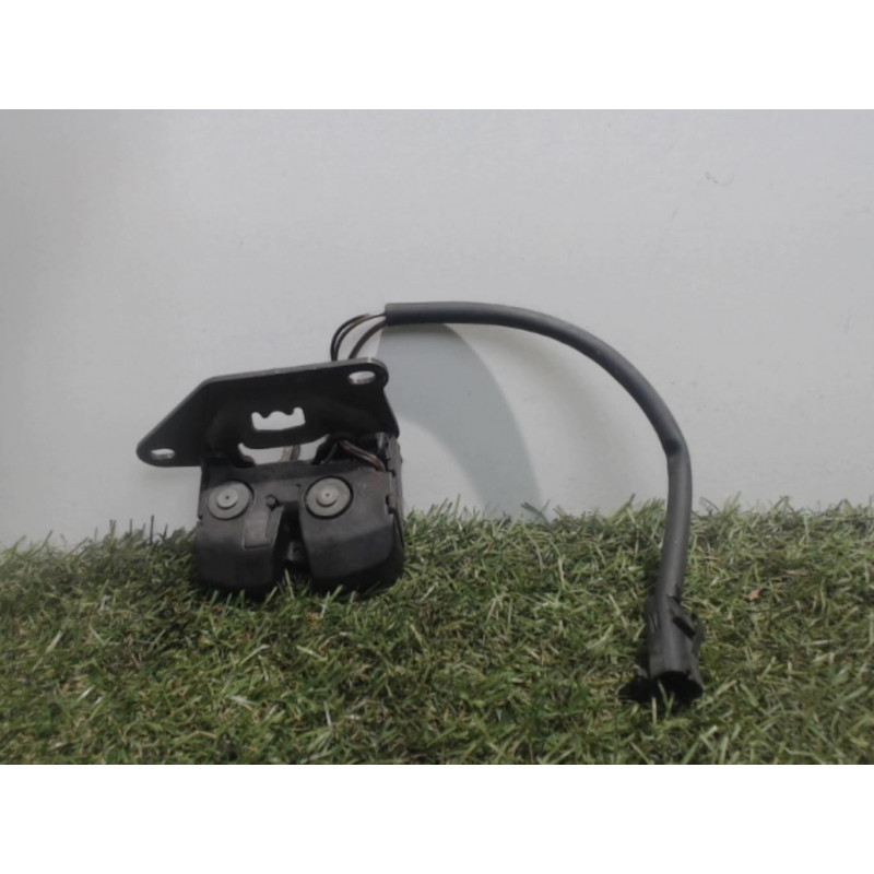 Serrure de hayon FIAT PUNTO 2 PHASE 2 d’occasion