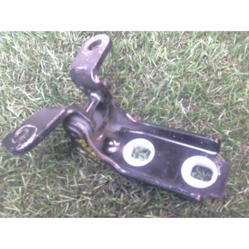 Charniere de porte avant droit CADILLAC SEVILLE STS d’occasion