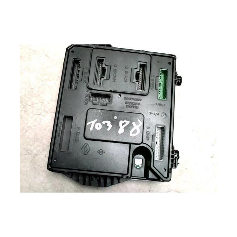 Boitier servitude moteur (BSM) RENAULT SCENIC 3 PHASE 1 d’occasion