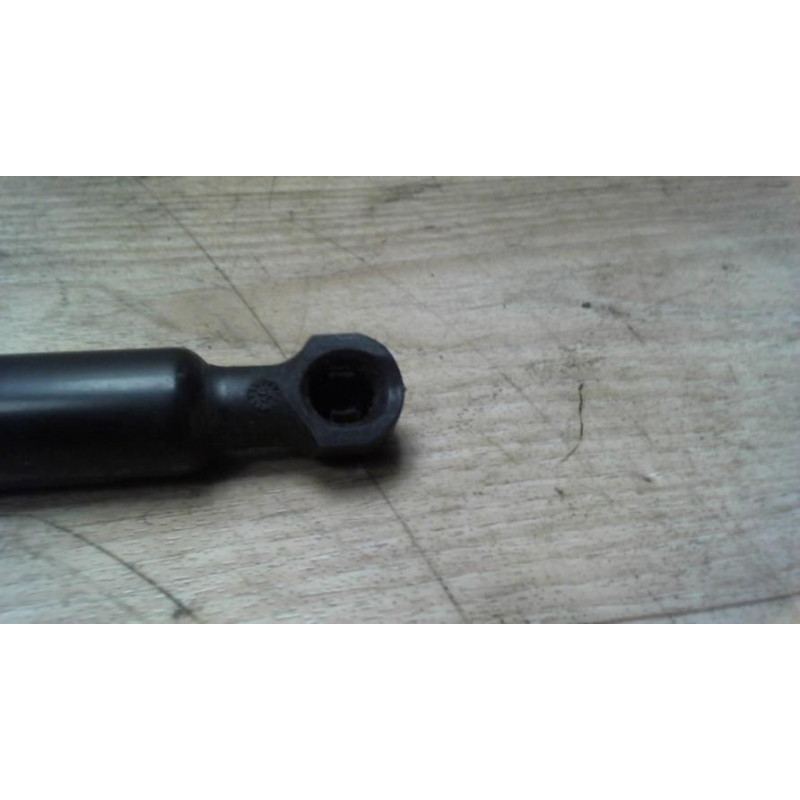 Verin de coffre RENAULT CLIO 4 PHASE 1 d’occasion
