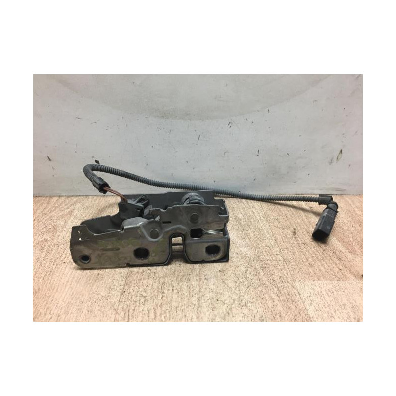 Serrure de capot VOLKSWAGEN GOLF PLUS PHASE 1 d’occasion