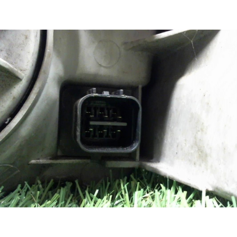 Optique avant principal droit (feux)(phare) HYUNDAI H1 FOURGON d’occasion