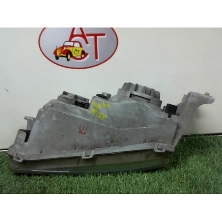 Optique avant principal droit (feux)(phare) HYUNDAI H1 FOURGON d’occasion