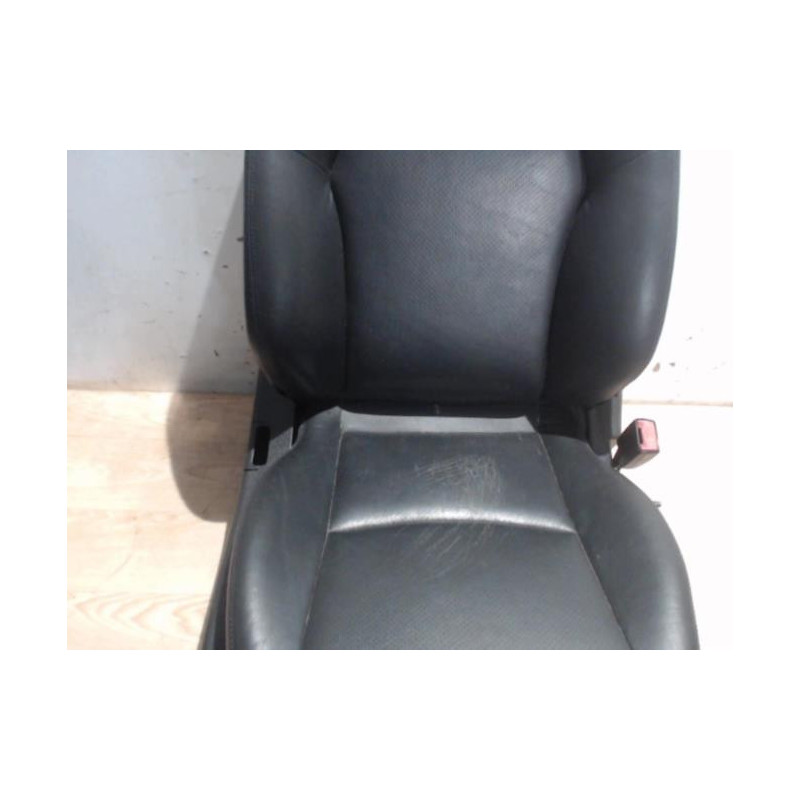 Siege avant droit MERCEDES CLASSE C 203 PHASE 1 d’occasion