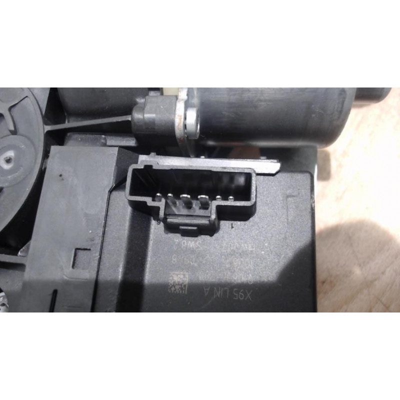 Moteur leve vitre arriere droit RENAULT SCENIC 3 PHASE 1 d’occasion