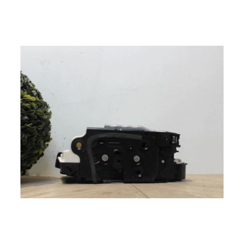 Moteur leve vitre arriere droit VOLKSWAGEN POLO 5 PHASE 2 d’occasion