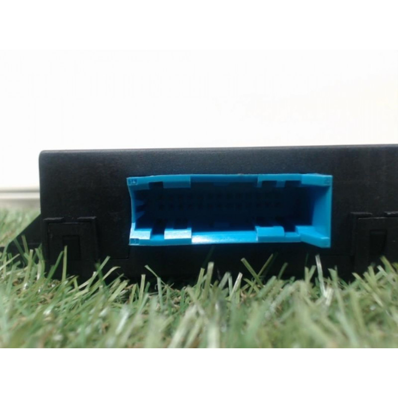 Boitier d'aide au stationnement CADILLAC SEVILLE STS d’occasion