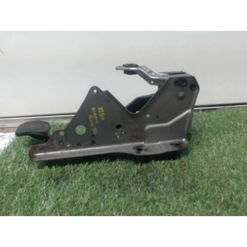 Pedalier de frein NISSAN MICRA III d’occasion