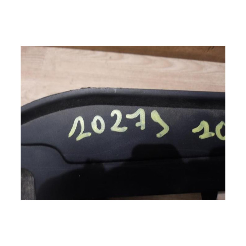 Moulure de pare choc arriere PEUGEOT 1007 d’occasion