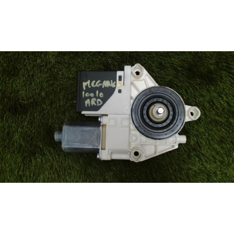 Moteur leve vitre arriere droit RENAULT MEGANE 3 PHASE 1 d’occasion
