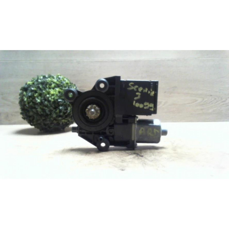 Moteur leve vitre arriere droit RENAULT GRAND SCENIC 3 PHASE 1 d’occasion
