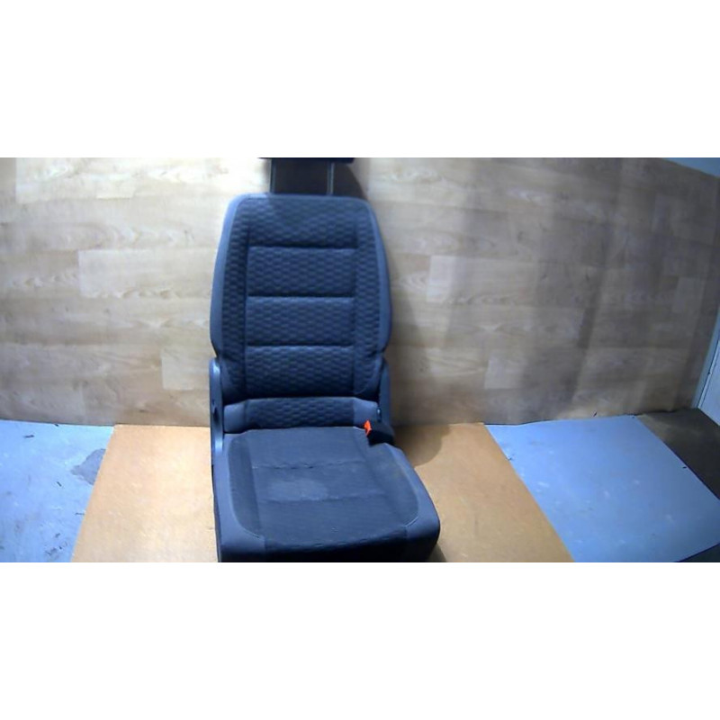 Siege arriere droit VOLKSWAGEN TOURAN 1 PHASE 2 d’occasion