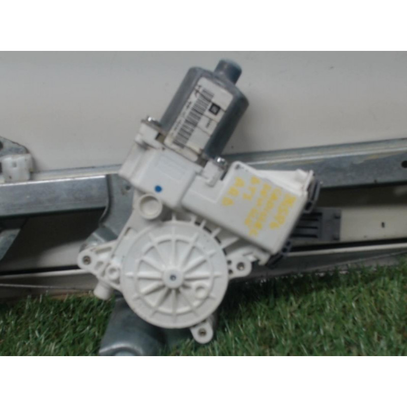 Leve vitre electrique arriere droit CADILLAC SEVILLE STS d’occasion