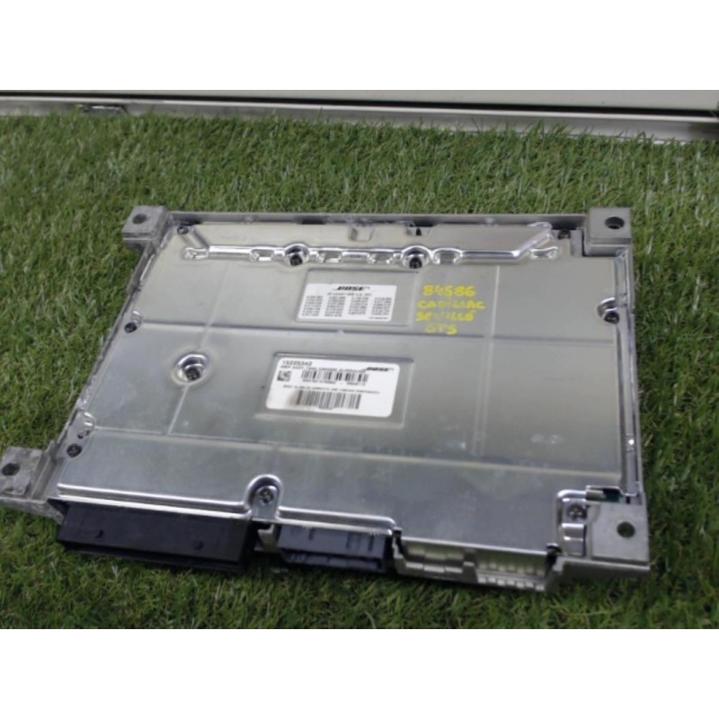 Amplificateur audio CADILLAC SEVILLE STS d’occasion
