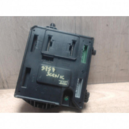Boitier servitude moteur (BSM) RENAULT GRAND SCENIC 3 PHASE 1 d’occasion