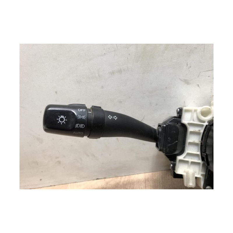 Com (Bloc Contacteur Tournant+Commodo Essuie Glace+Commodo Phare) HYUNDAI TUCSON 1 d’occasion
