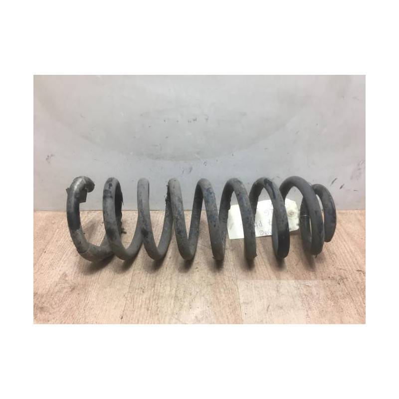 Ressort de suspension arriere droit PEUGEOT 607 PHASE 1 d’occasion