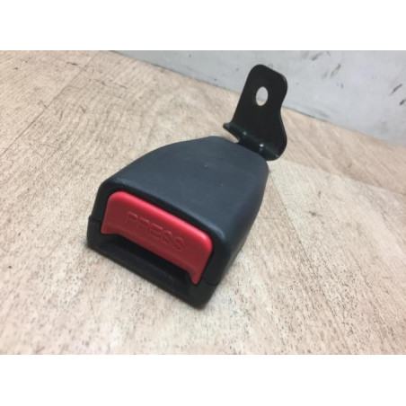 Attache ceinture arriere droit HYUNDAI COUPE 2 PHASE 1 d’occasion