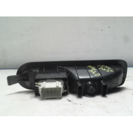 Interrupteur de leve vitre arriere droit RENAULT SCENIC 2 PHASE 2 d’occasion