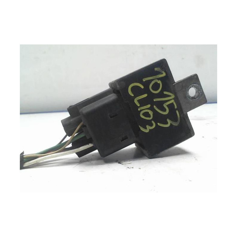 Relais de prechauffage RENAULT CLIO 3 PHASE 1 d’occasion