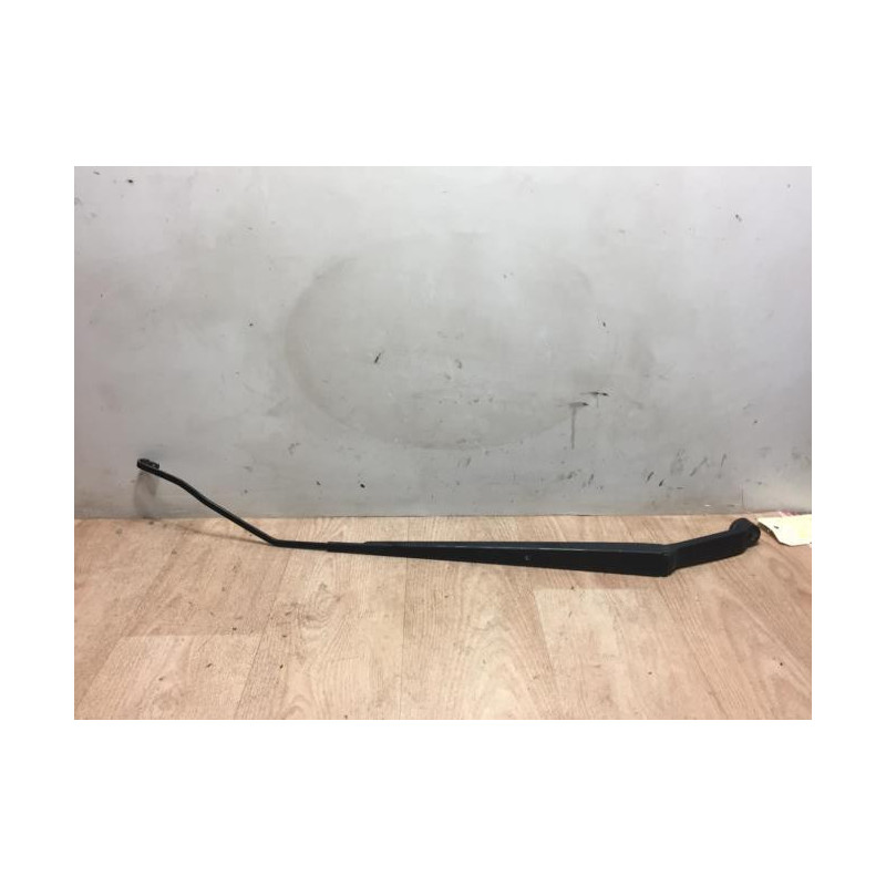 Bras essuie glace avant droit SUZUKI SX4 1 d’occasion