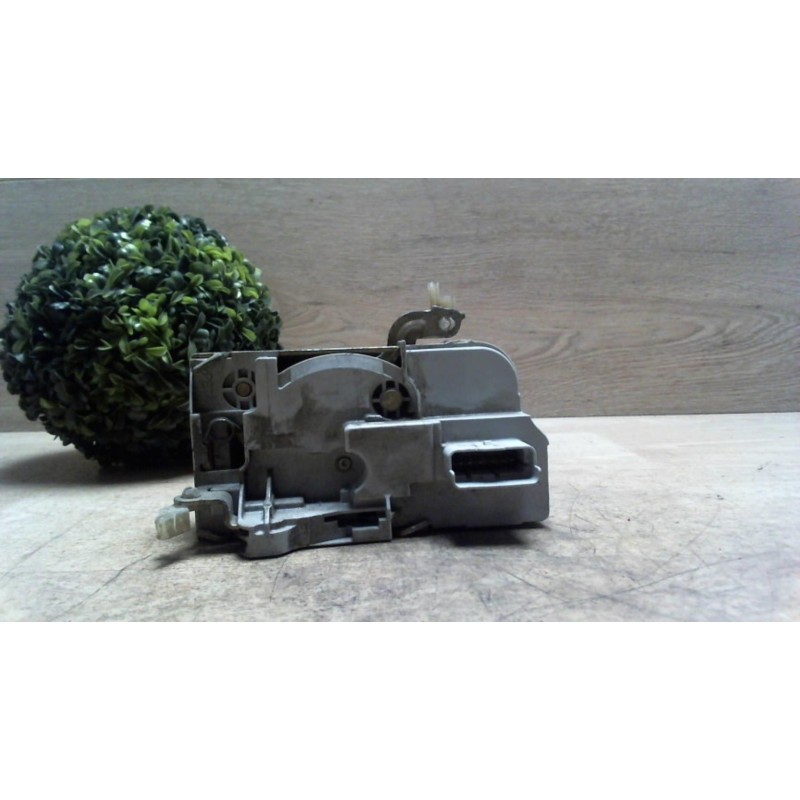 Serrure avant droit CITROEN C5 1 PHASE 2 BREAK d’occasion