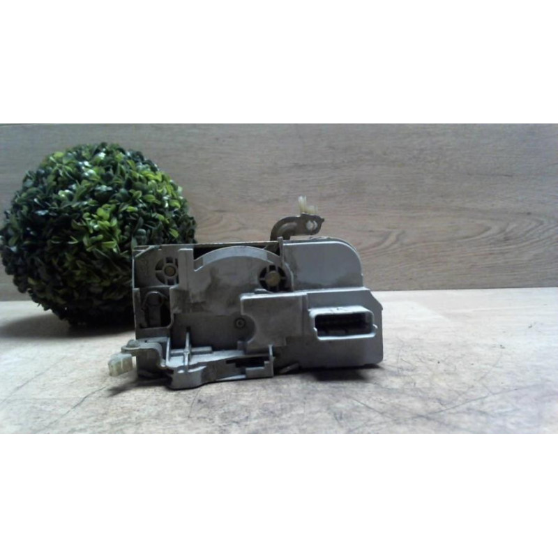 Serrure avant droit CITROEN C5 1 PHASE 2 BREAK d’occasion