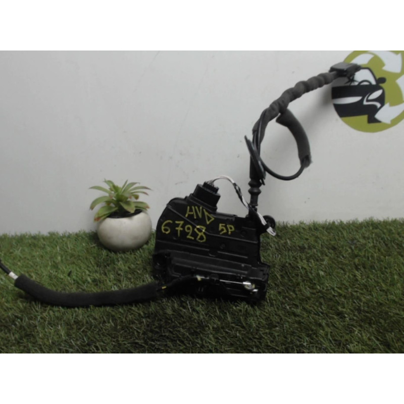 Serrure avant droit RENAULT CLIO 4 PHASE 2 d’occasion
