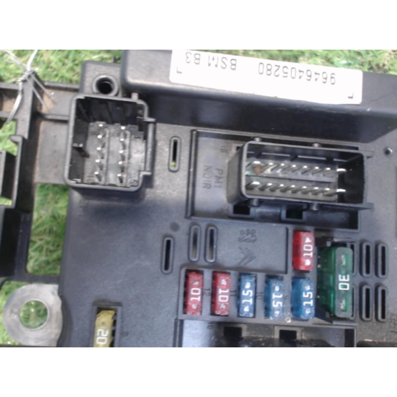 Boitier servitude moteur (BSM) PEUGEOT 206 PHASE 1 d’occasion