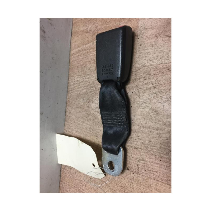 Attache ceinture arriere droit SUZUKI SX4 1 d’occasion