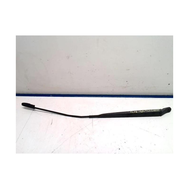 Bras essuie glace avant droit RENAULT CLIO 3 PHASE 1 d’occasion
