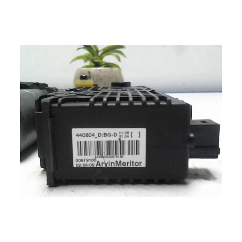 Moteur leve vitre avant droit CITROEN C4 PICASSO 1 d’occasion