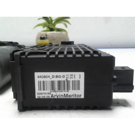 Moteur leve vitre avant droit CITROEN C4 PICASSO 1 d’occasion