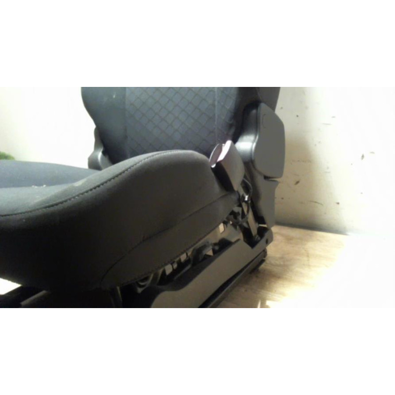 Siege avant droit RENAULT SCENIC 3 PHASE 1 d’occasion