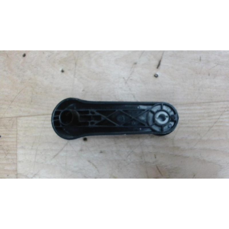 Manivelle de leve vitre SEAT LEON 2 PHASE 1 d’occasion